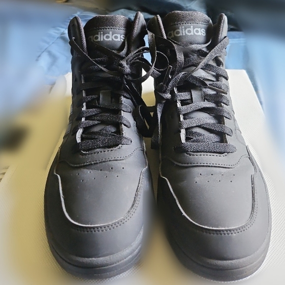 Adidas Hoops sneakers - Picture 2 of 5